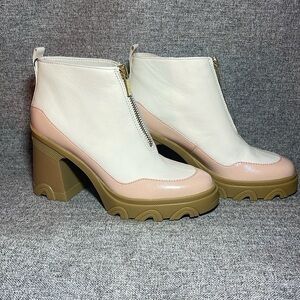 Sorel Brex Heel Zip Boots. NWT